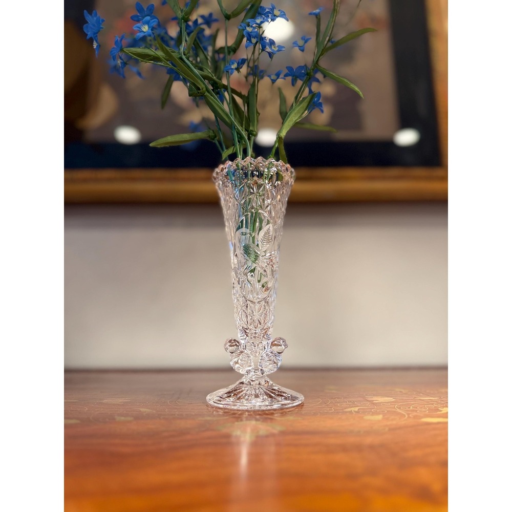 Vintage Hofbauer Byrdes Lead Crystal Bud Vase • Etched Bird Pedestal Vase